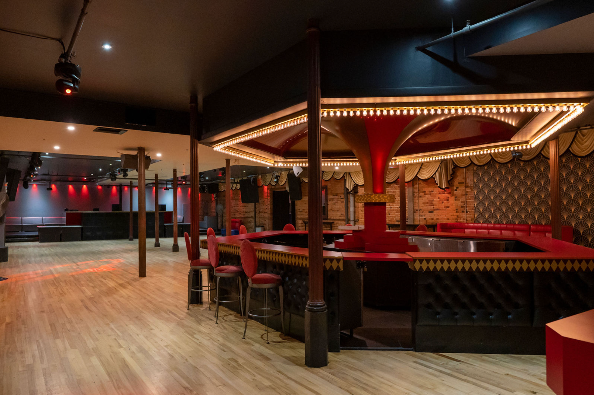 salle à louer - La Rouge