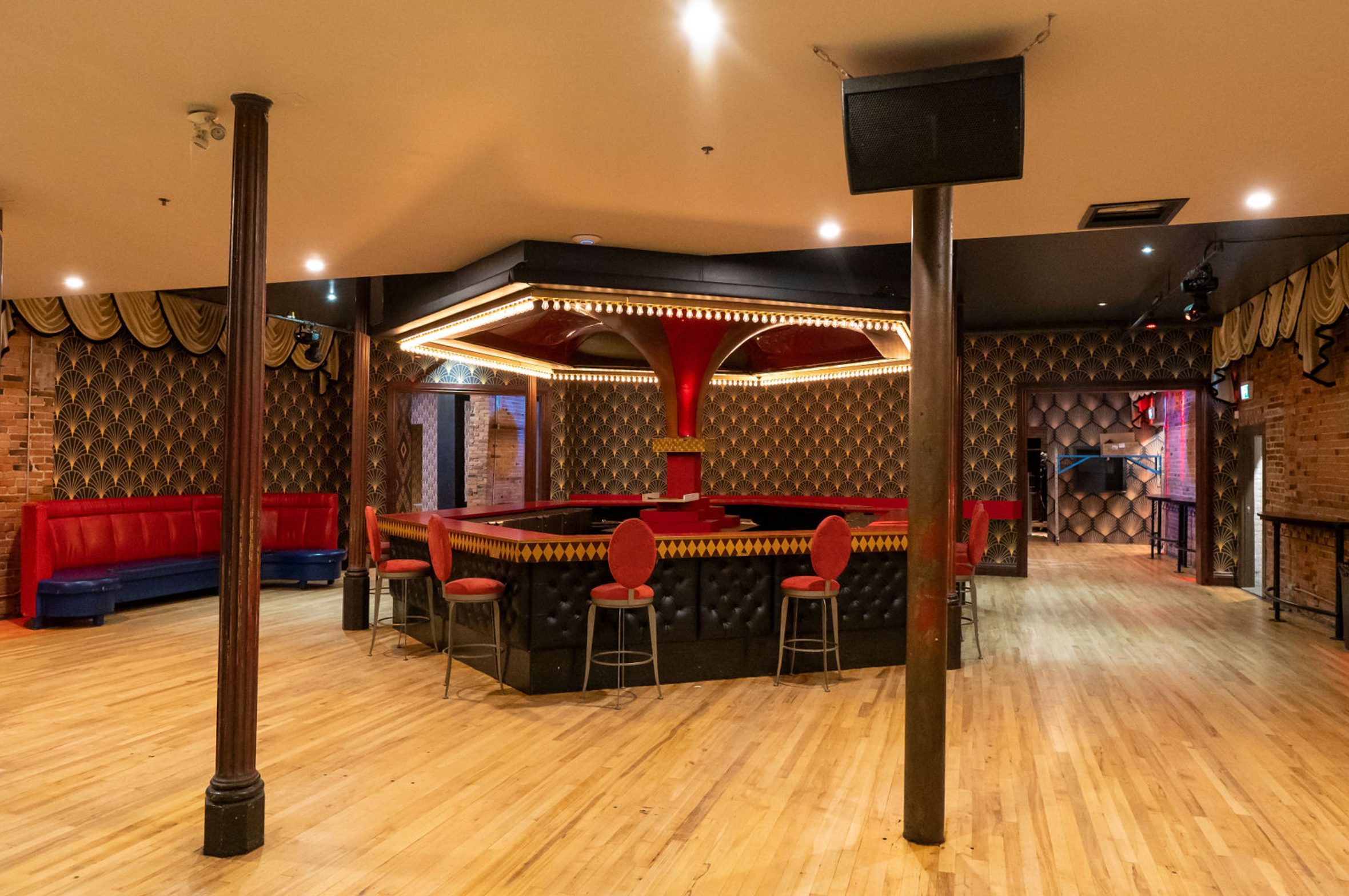 Salle à louer - La rouge